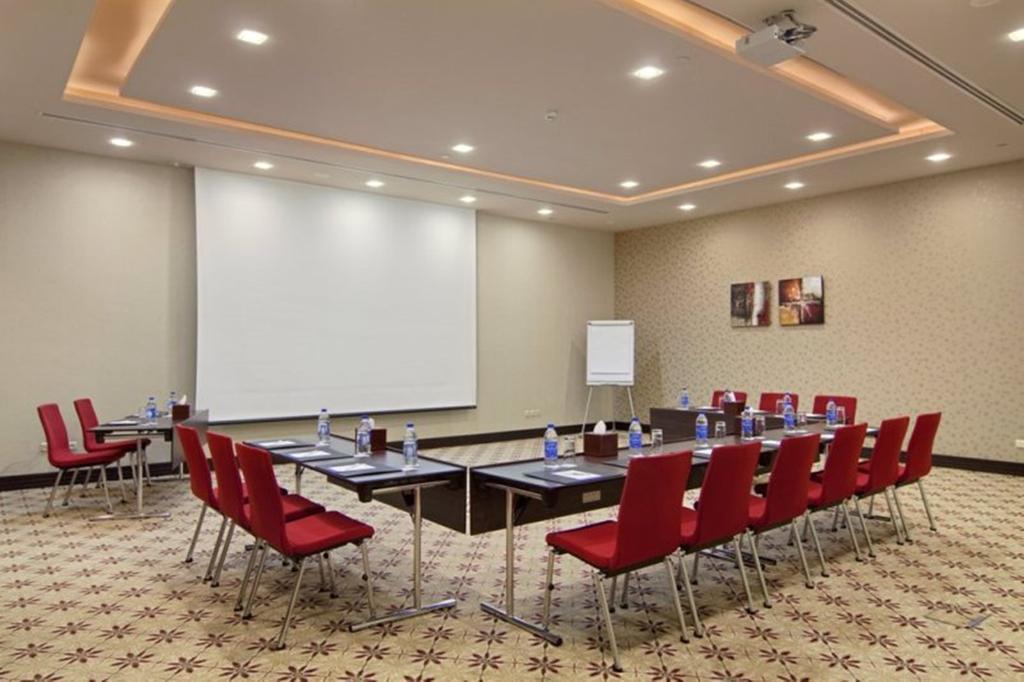 Hilton Garden Inn Riyadh Olaya Eksteriør bilde