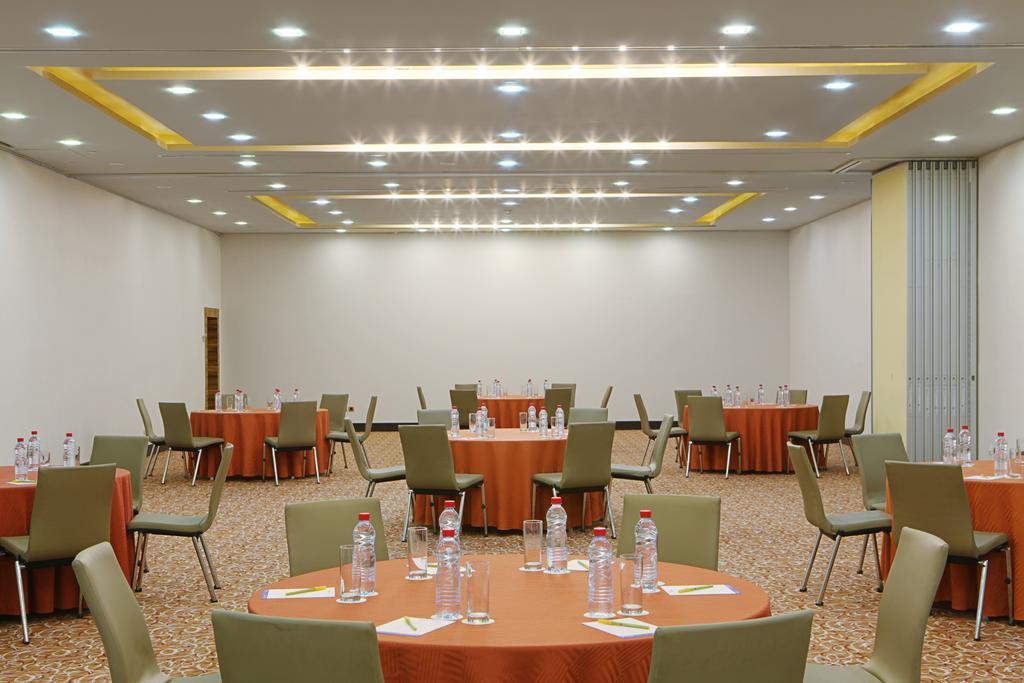 Hilton Garden Inn Riyadh Olaya Eksteriør bilde