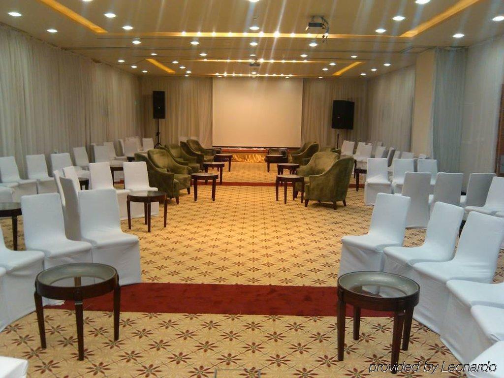 Hilton Garden Inn Riyadh Olaya Business bilde