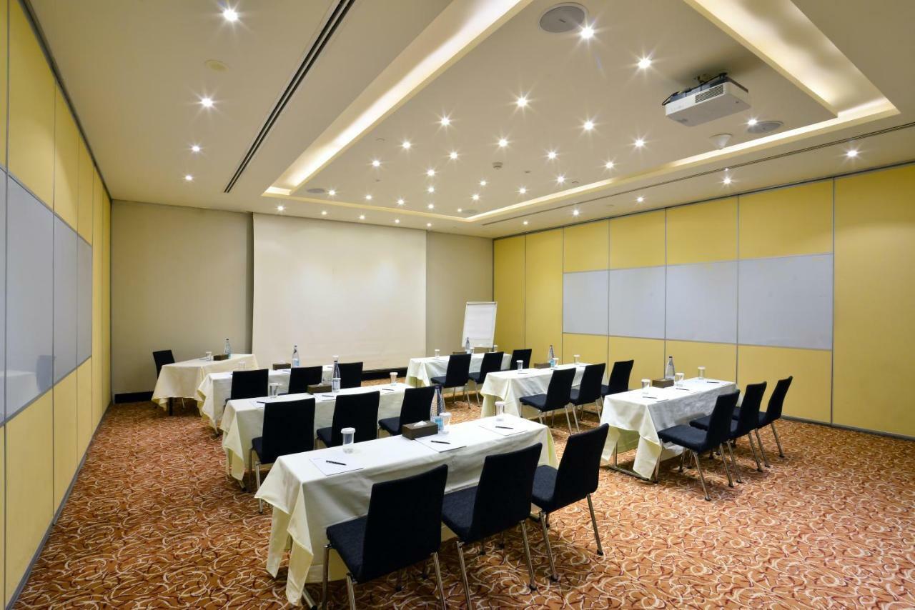 Hilton Garden Inn Riyadh Olaya Eksteriør bilde