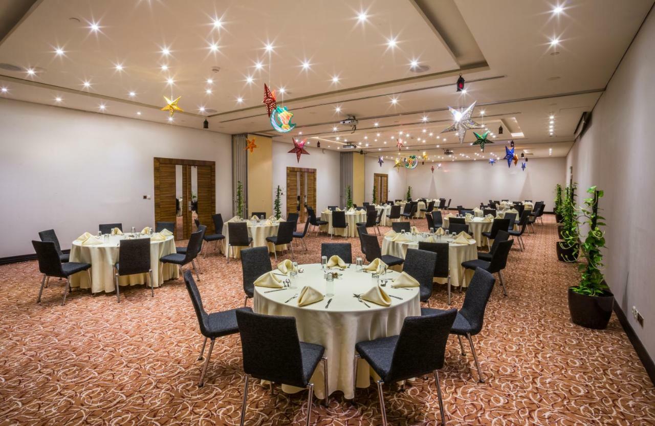 Hilton Garden Inn Riyadh Olaya Eksteriør bilde